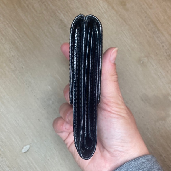 Louis Vuitton Epi Porte Feiulle Elise Trifold Wallet - Picture 5 of 12